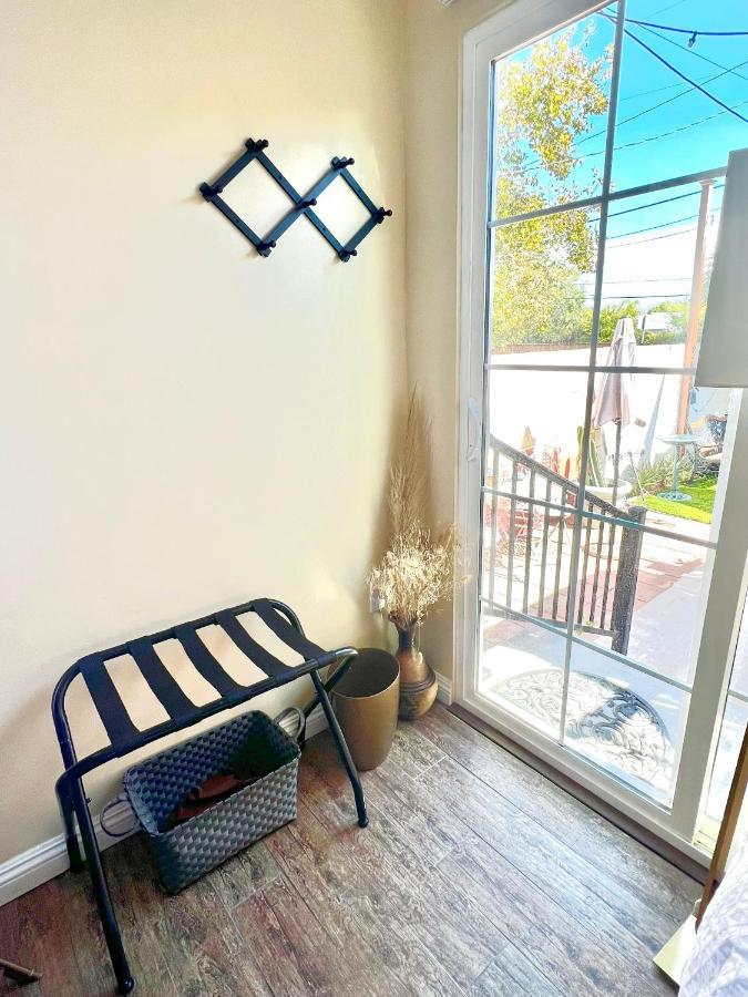 Sweet Tuscan Dreams-Private Entrance & Bathroom With Patio 로스앤젤레스 외부 사진